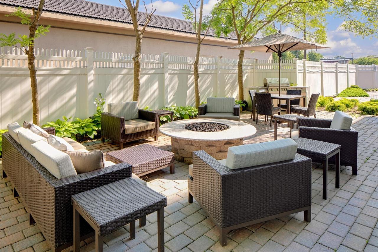 Courtyard Long Island Macarthur Airport Ronkonkoma Bagian luar foto
